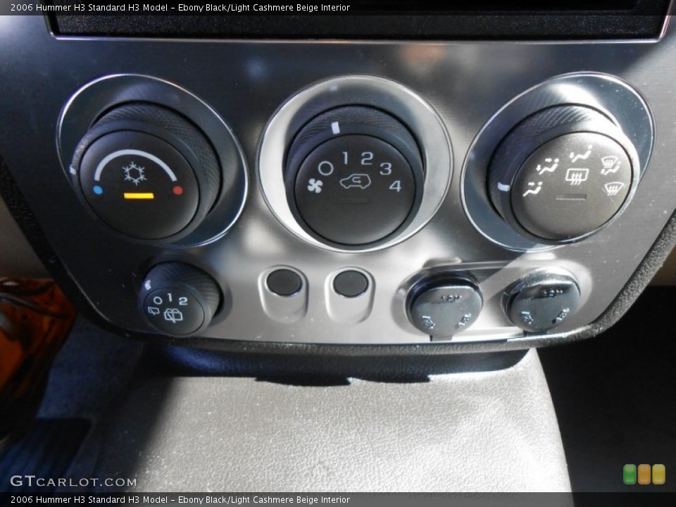 Ebony Black/Light Cashmere Beige Interior Controls for the 2006 Hummer H3  #77431217