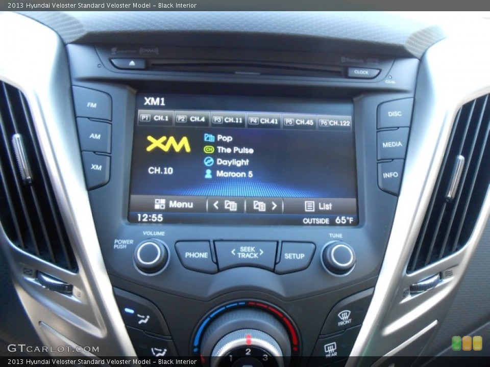 Black Interior Controls for the 2013 Hyundai Veloster  #77432391