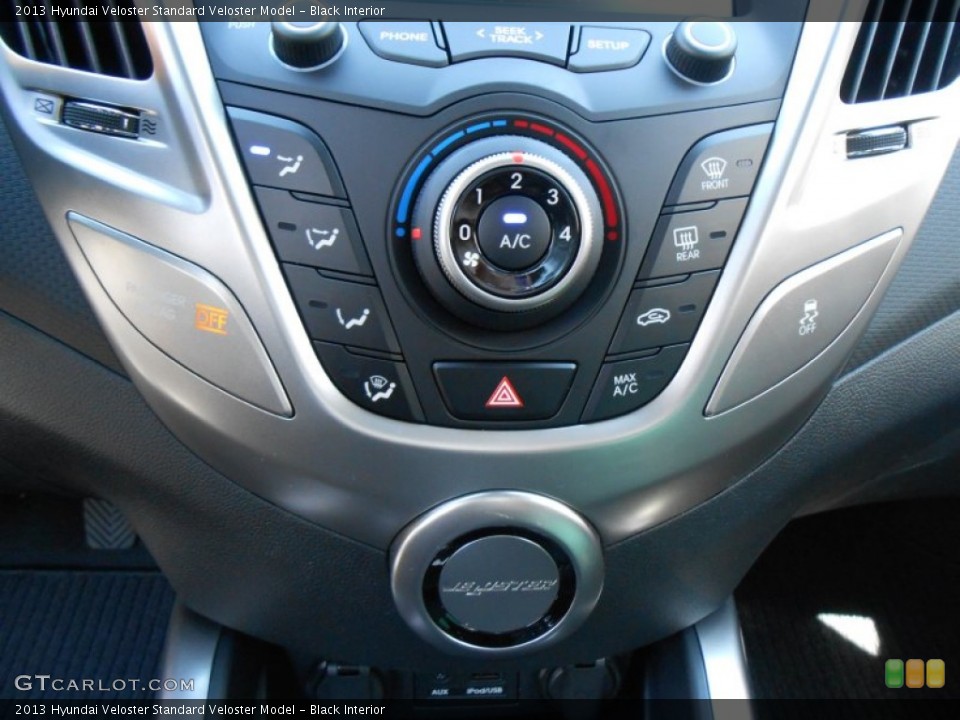 Black Interior Controls for the 2013 Hyundai Veloster  #77432409