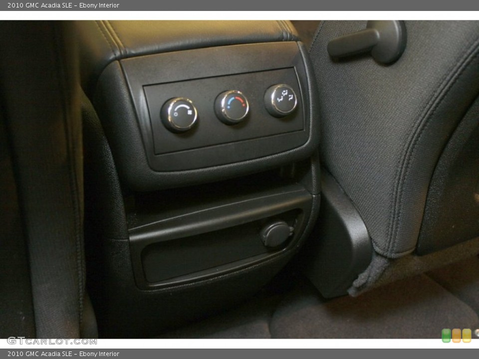 Ebony Interior Controls for the 2010 GMC Acadia SLE #77441799