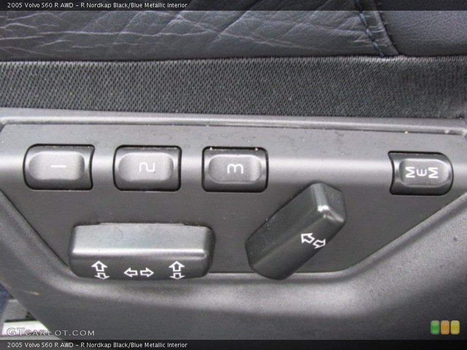 R Nordkap Black/Blue Metallic Interior Controls for the 2005 Volvo S60 R AWD #77442846