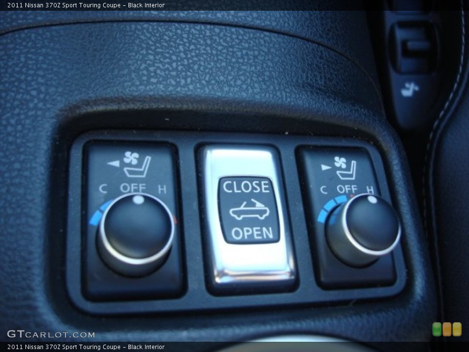 Black Interior Controls for the 2011 Nissan 370Z Sport Touring Coupe #77443025