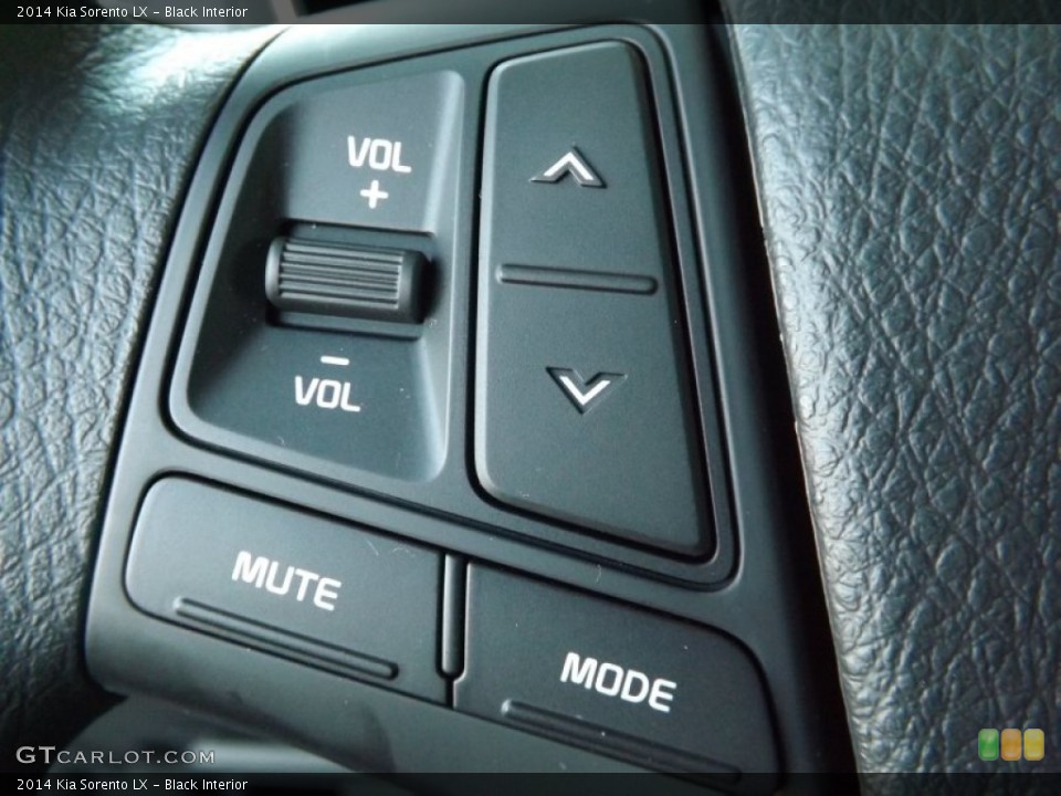 Black Interior Controls for the 2014 Kia Sorento LX #77444791