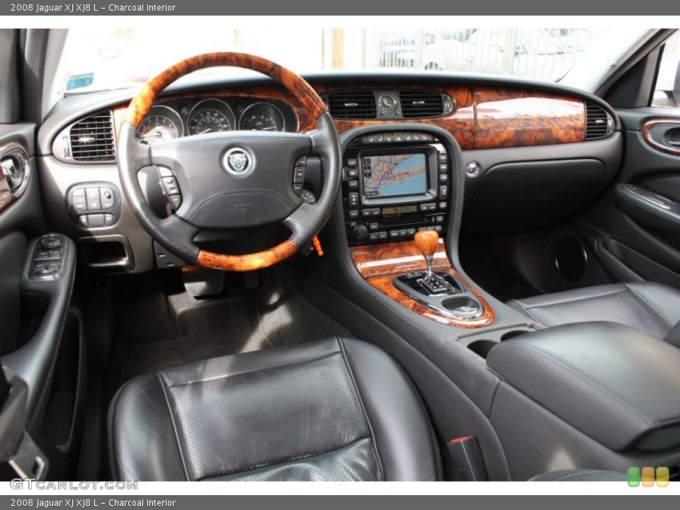 Charcoal Interior Photo for the 2008 Jaguar XJ XJ8 L #77447103