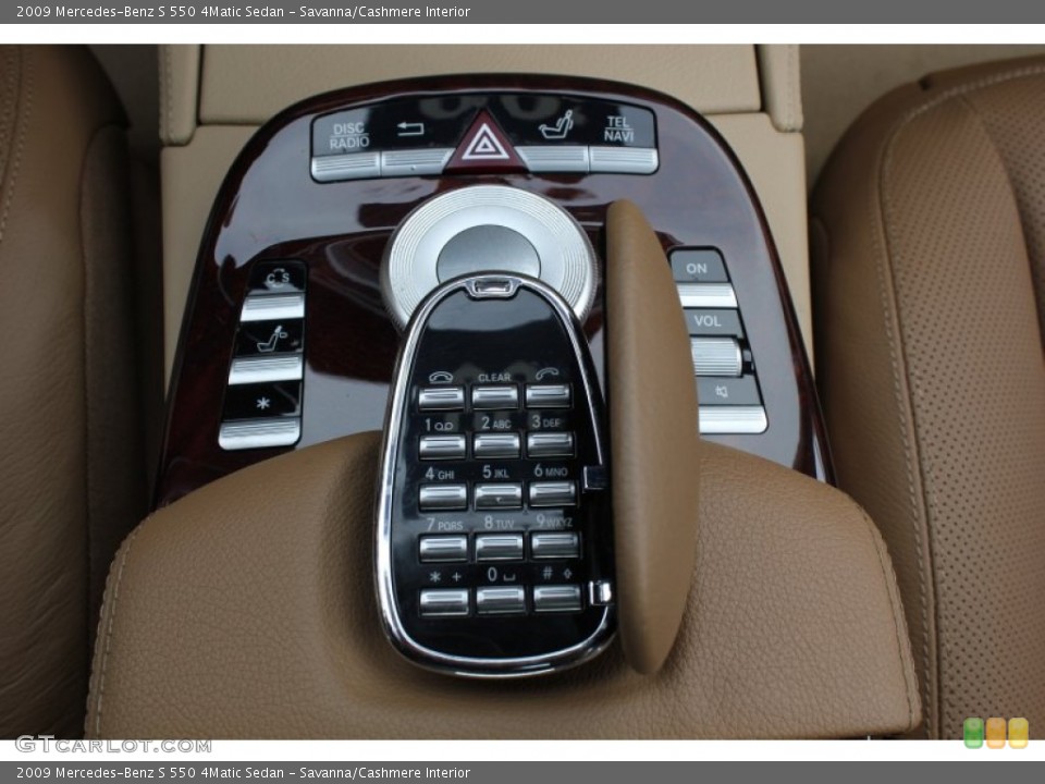 Savanna/Cashmere Interior Controls for the 2009 Mercedes-Benz S 550 4Matic Sedan #77448987