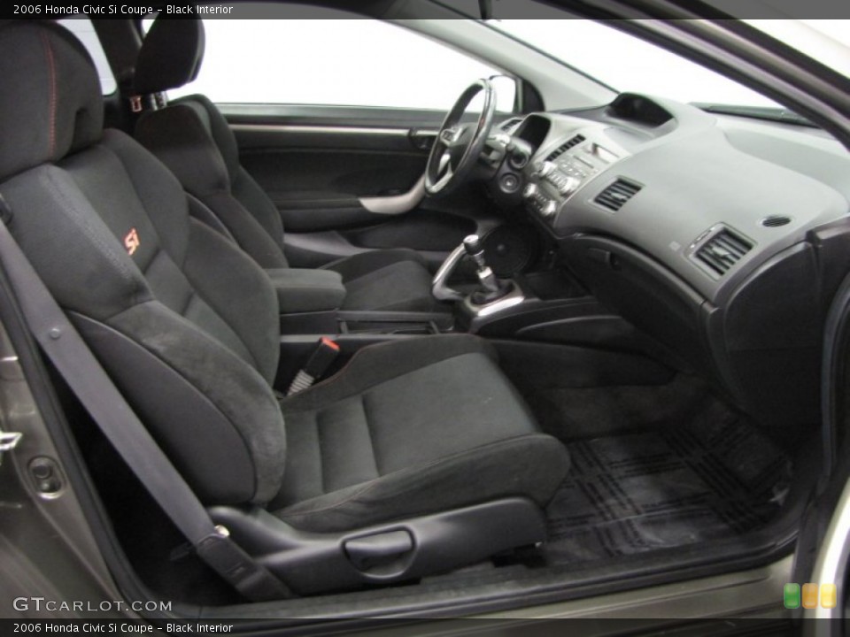 Black Interior Photo for the 2006 Honda Civic Si Coupe #77452498