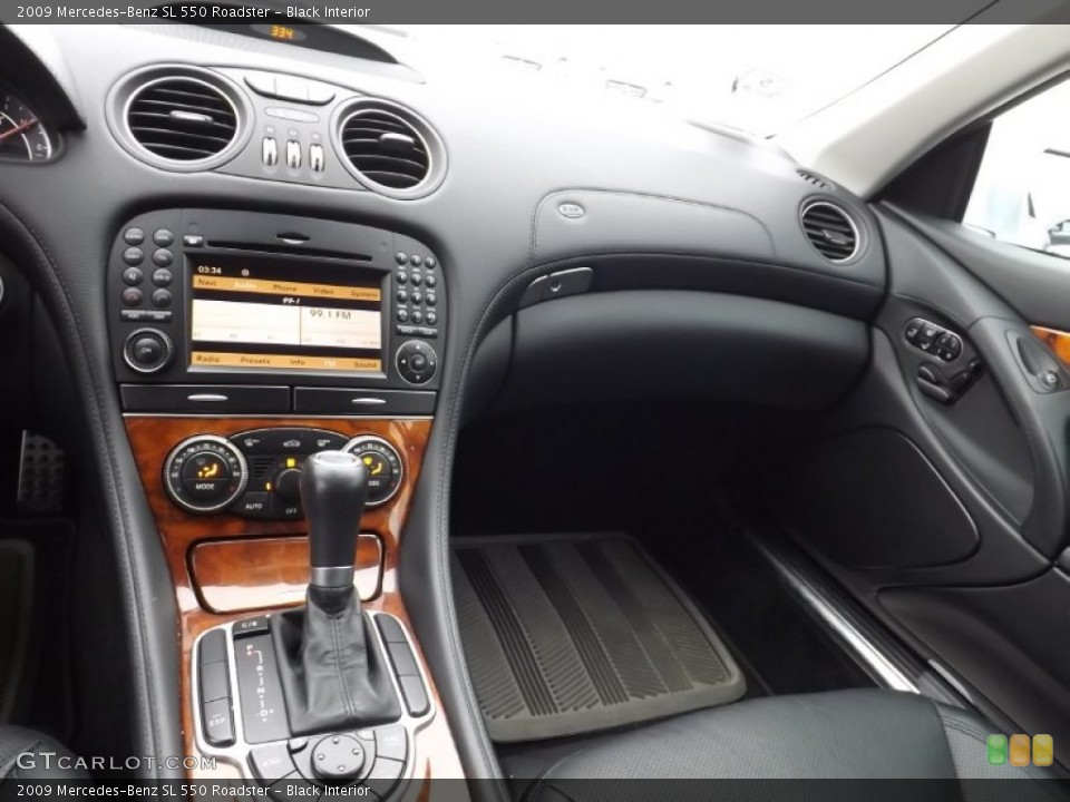 Black Interior Dashboard for the 2009 Mercedes-Benz SL 550 Roadster #77453082