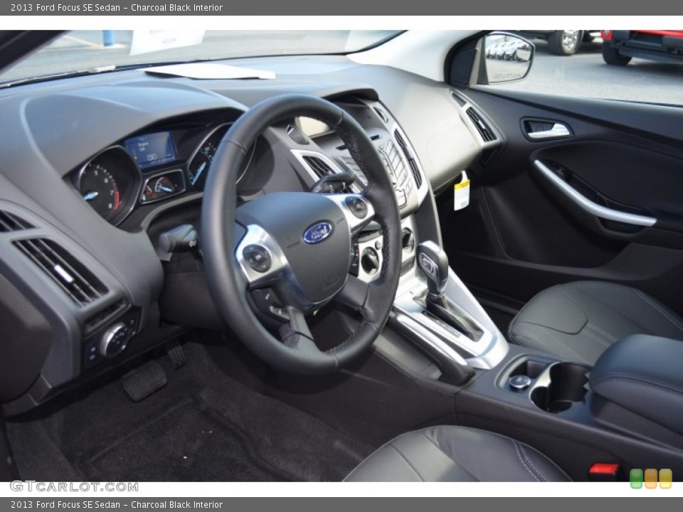 Charcoal Black Interior Photo for the 2013 Ford Focus SE Sedan #77457308