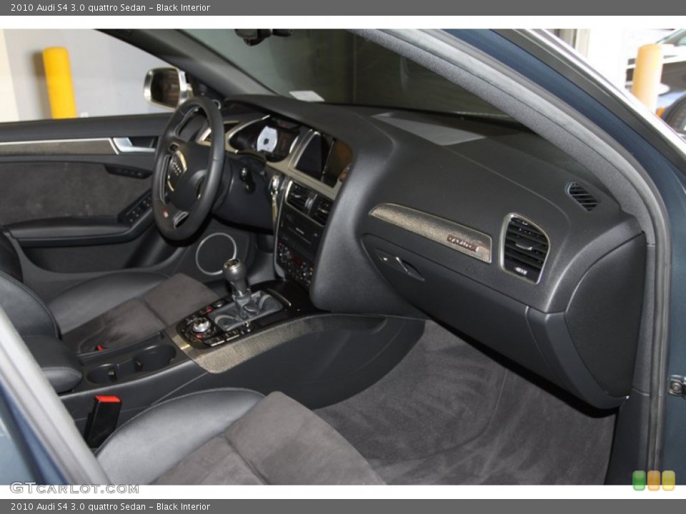 Black Interior Photo for the 2010 Audi S4 3.0 quattro Sedan #77461801