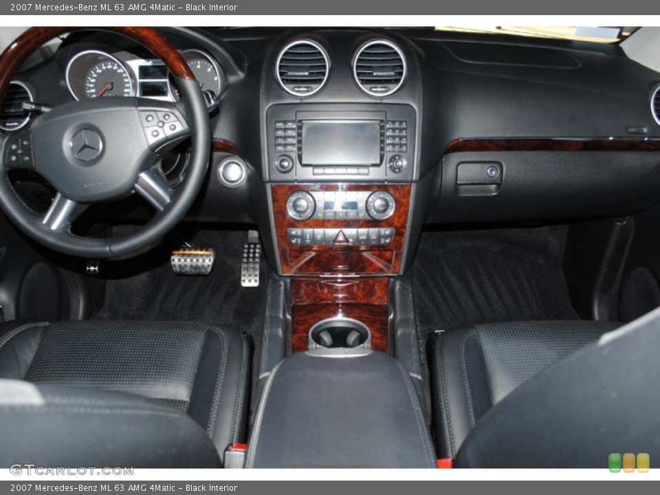 Black Interior Controls for the 2007 Mercedes-Benz ML 63 AMG 4Matic #77465598