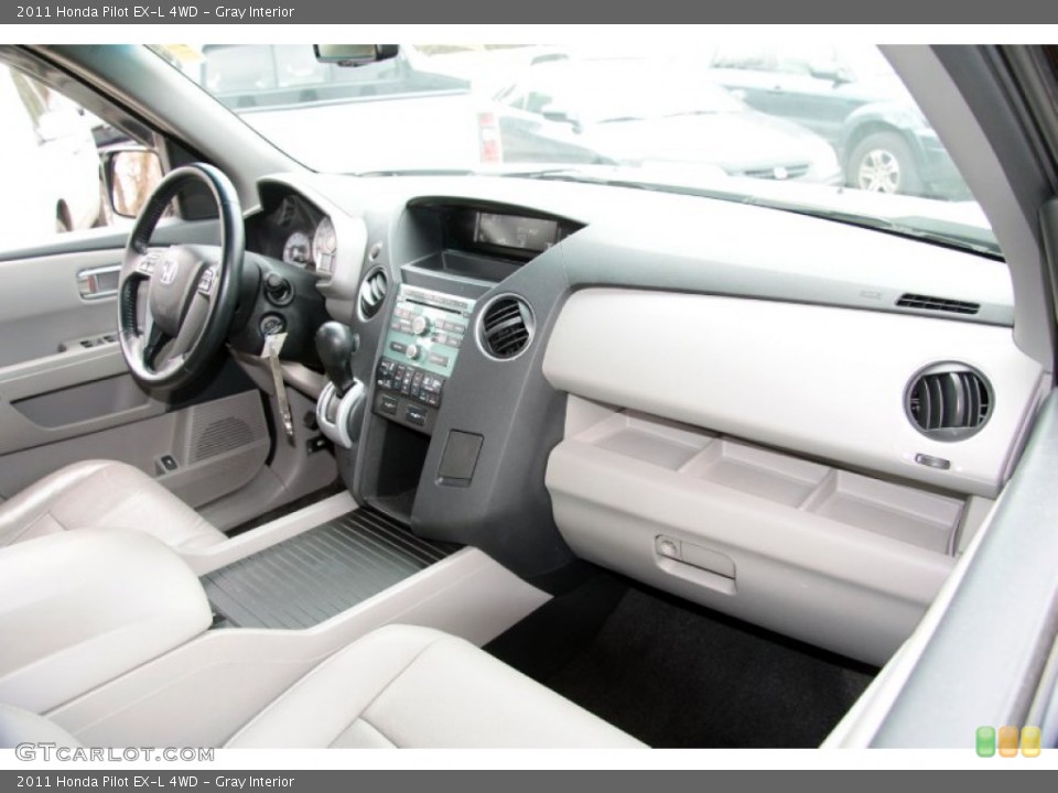 Gray Interior Dashboard for the 2011 Honda Pilot EX-L 4WD #77467503