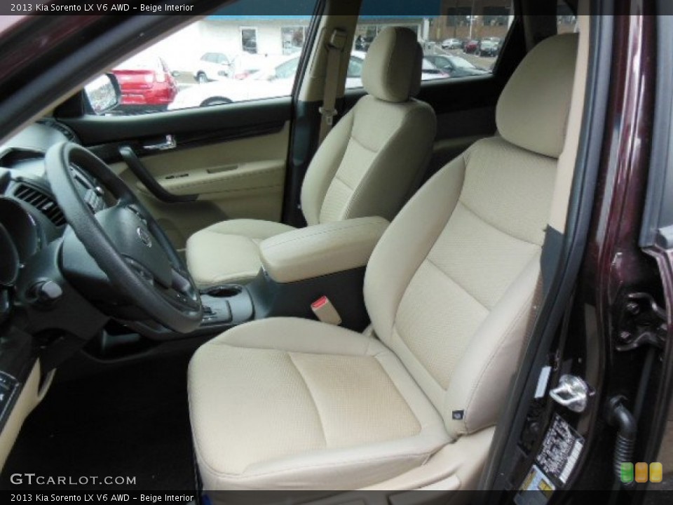 Beige Interior Front Seat for the 2013 Kia Sorento LX V6 AWD #77484547