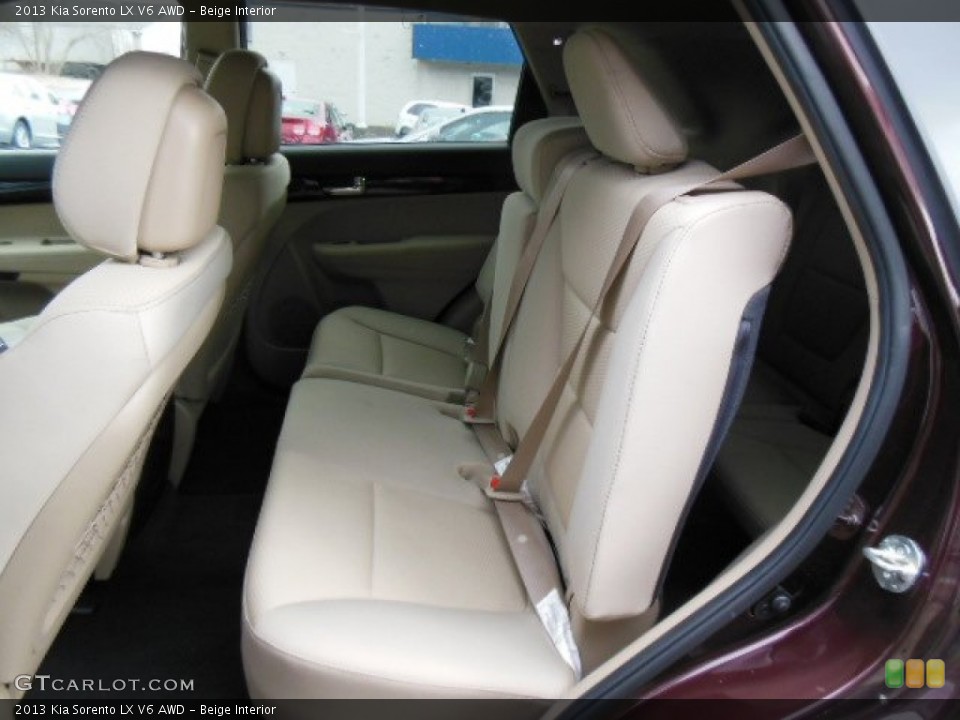 Beige Interior Rear Seat for the 2013 Kia Sorento LX V6 AWD #77484587