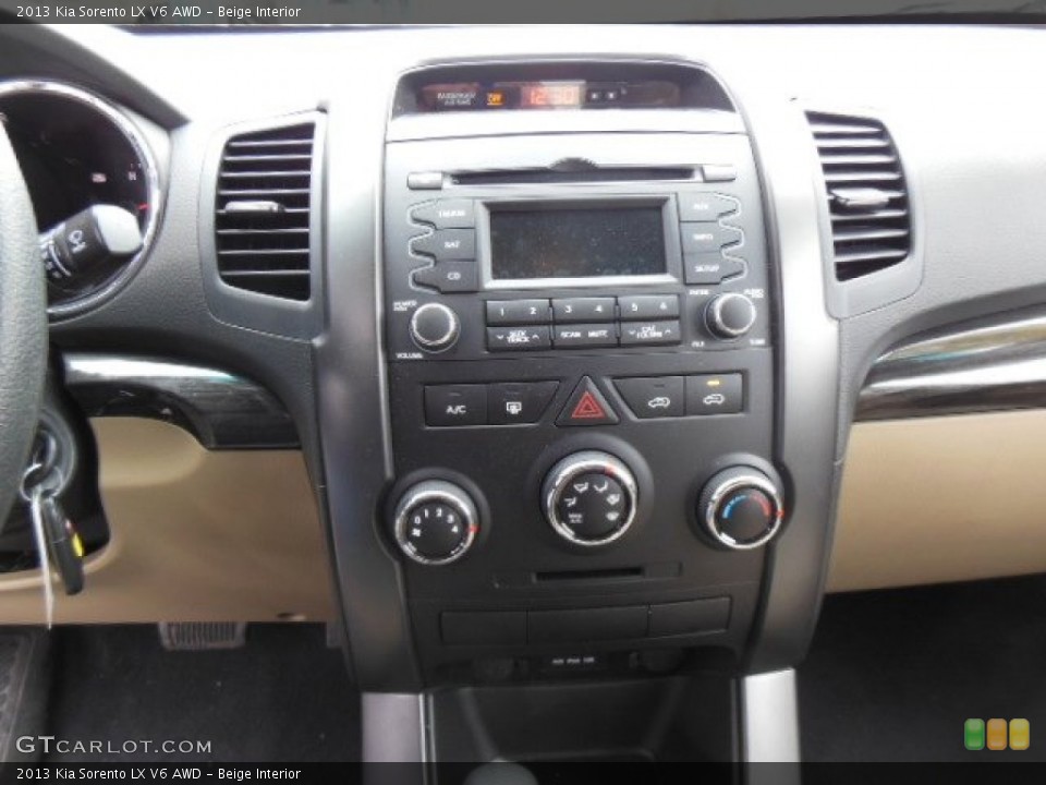 Beige Interior Controls for the 2013 Kia Sorento LX V6 AWD #77484644
