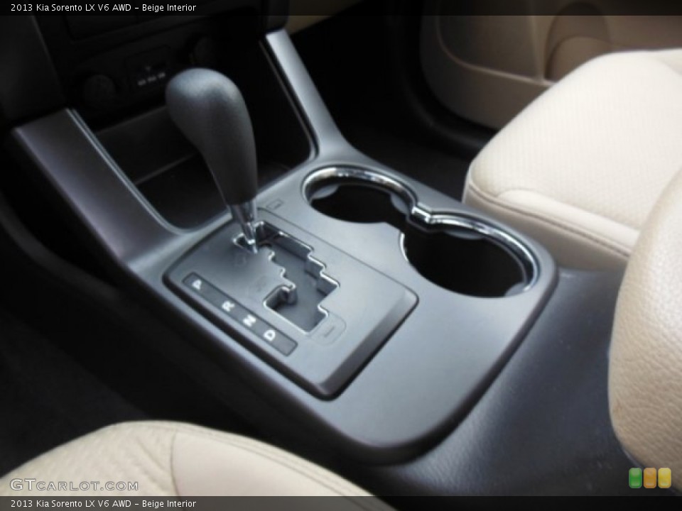 Beige Interior Transmission for the 2013 Kia Sorento LX V6 AWD #77484668