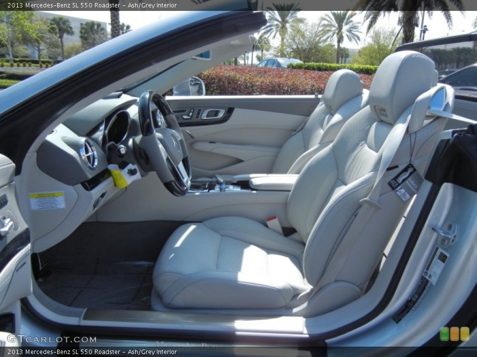 Ash/Grey Interior Photo for the 2013 Mercedes-Benz SL 550 Roadster #77487965