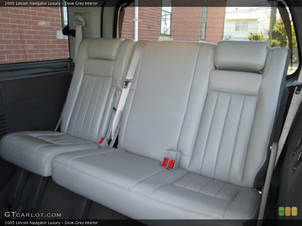 Dove Grey Interior Rear Seat for the 2005 Lincoln Navigator Luxury #77500936