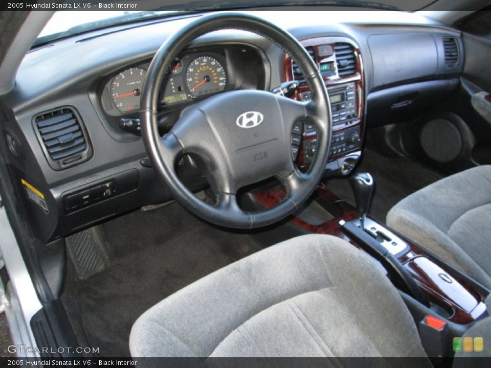 Black Interior Prime Interior for the 2005 Hyundai Sonata LX V6 #77504327