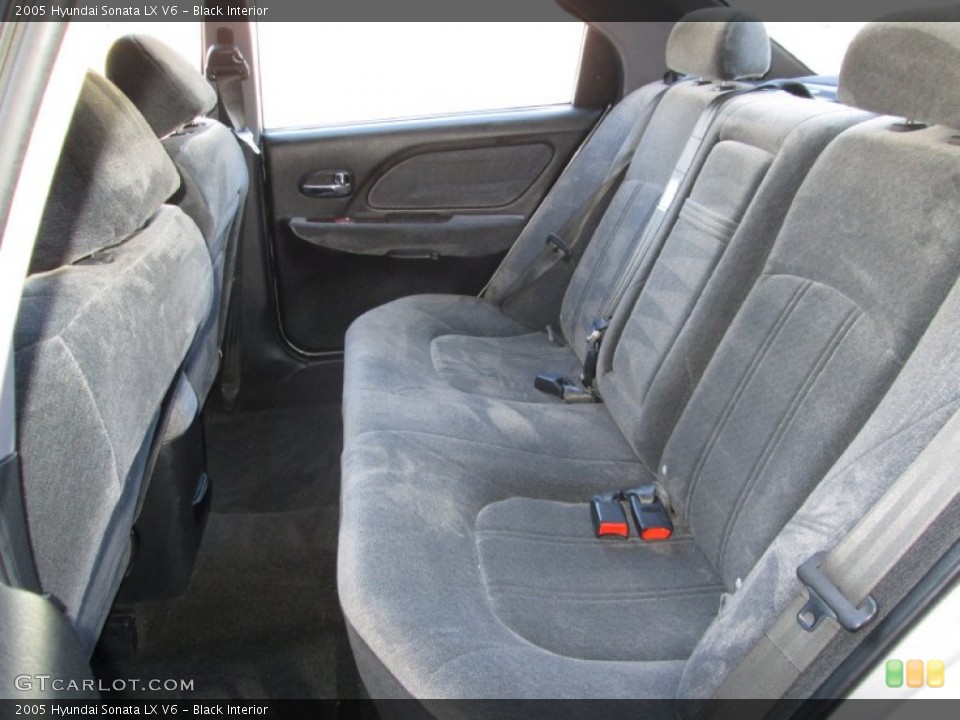 Black Interior Rear Seat for the 2005 Hyundai Sonata LX V6 #77504403