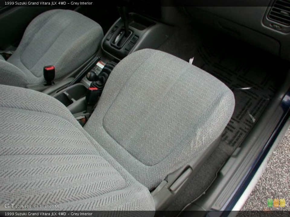 Grey 1999 Suzuki Grand Vitara Interiors