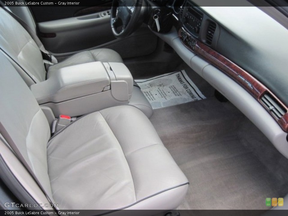 Gray Interior Photo for the 2005 Buick LeSabre Custom #77514114