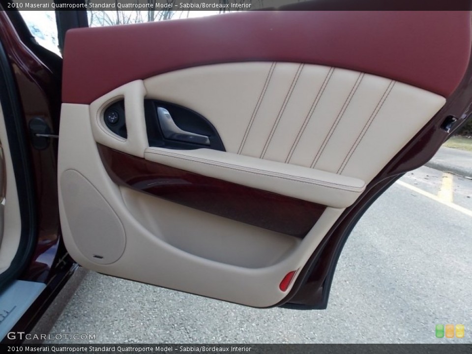 Sabbia/Bordeaux Interior Door Panel for the 2010 Maserati Quattroporte  #77515181