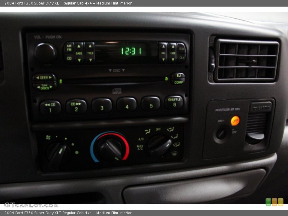 Medium Flint Interior Controls for the 2004 Ford F350 Super Duty XLT Regular Cab 4x4 #77516201