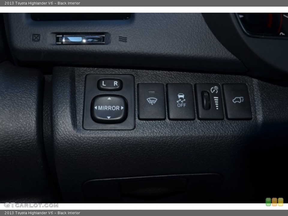 Black Interior Controls for the 2013 Toyota Highlander V6 #77524132