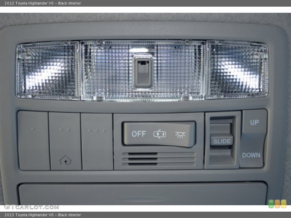 Black Interior Controls for the 2013 Toyota Highlander V6 #77524342