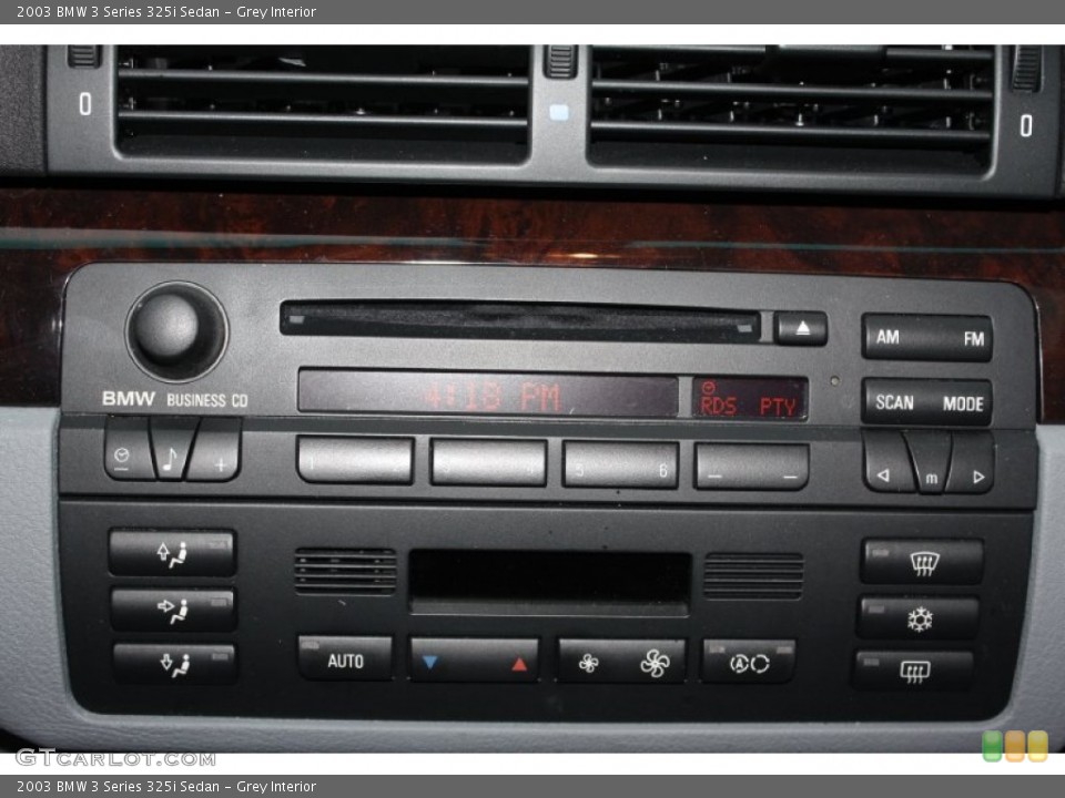 Grey Interior Audio System for the 2003 BMW 3 Series 325i Sedan #77530949