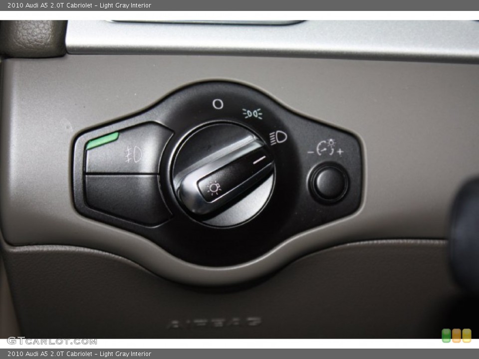 Light Gray Interior Controls for the 2010 Audi A5 2.0T Cabriolet #77533960