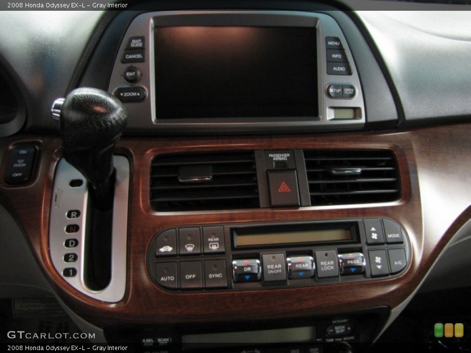 Gray Interior Controls for the 2008 Honda Odyssey EX-L #77538725