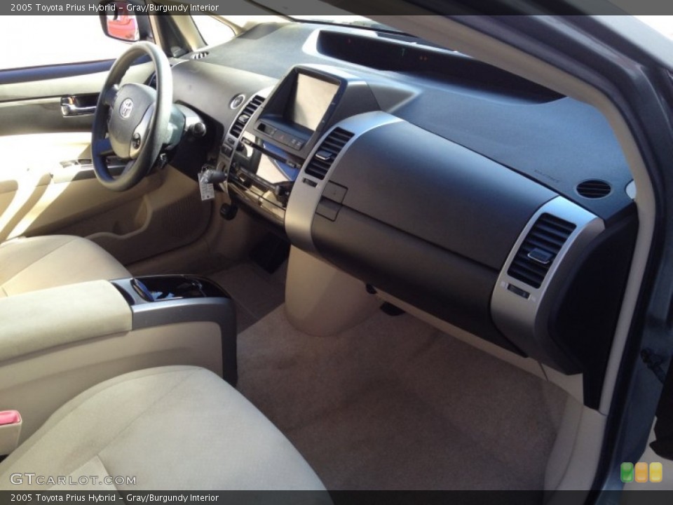 Gray/Burgundy Interior Dashboard for the 2005 Toyota Prius Hybrid #77543252