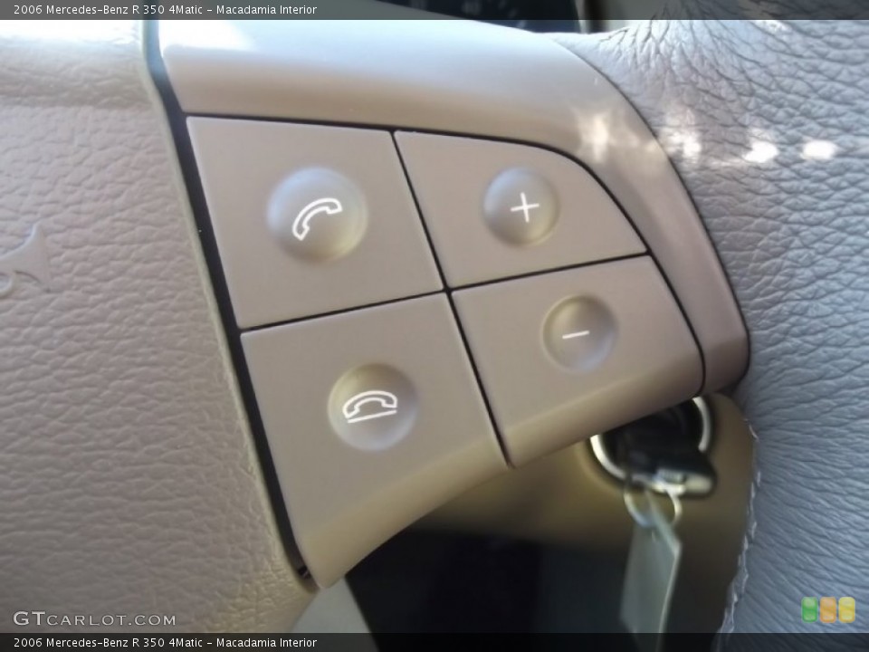 Macadamia Interior Controls for the 2006 Mercedes-Benz R 350 4Matic #77547900