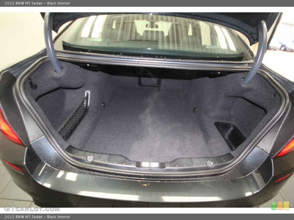 Black Interior Trunk for the 2013 BMW M5 Sedan #77551349