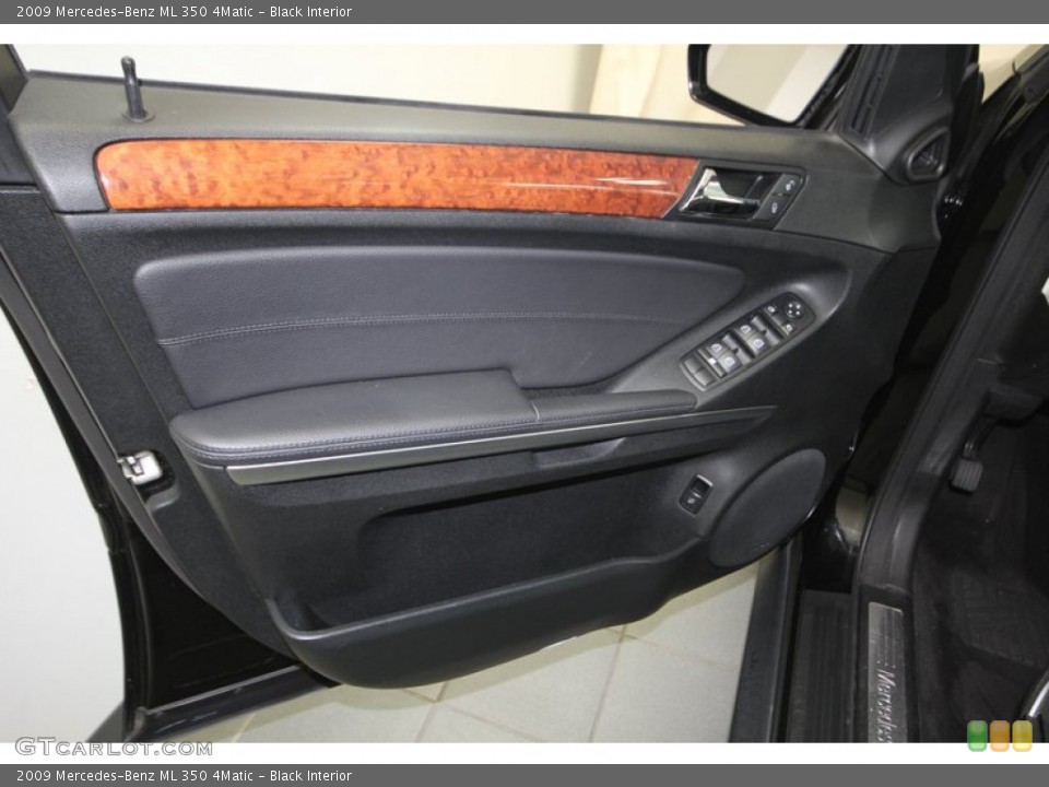 Black Interior Door Panel for the 2009 Mercedes-Benz ML 350 4Matic #77553893