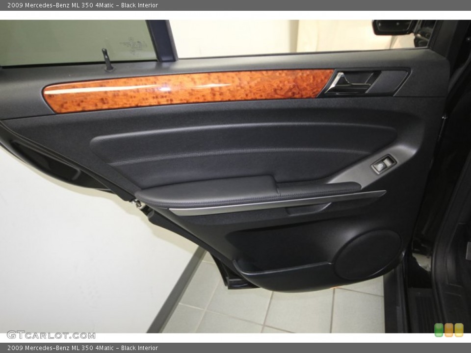 Black Interior Door Panel for the 2009 Mercedes-Benz ML 350 4Matic #77553971