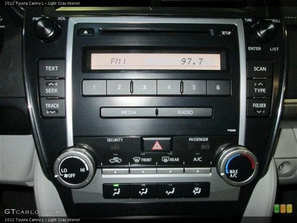 Light Gray Interior Controls for the 2012 Toyota Camry L #77565420