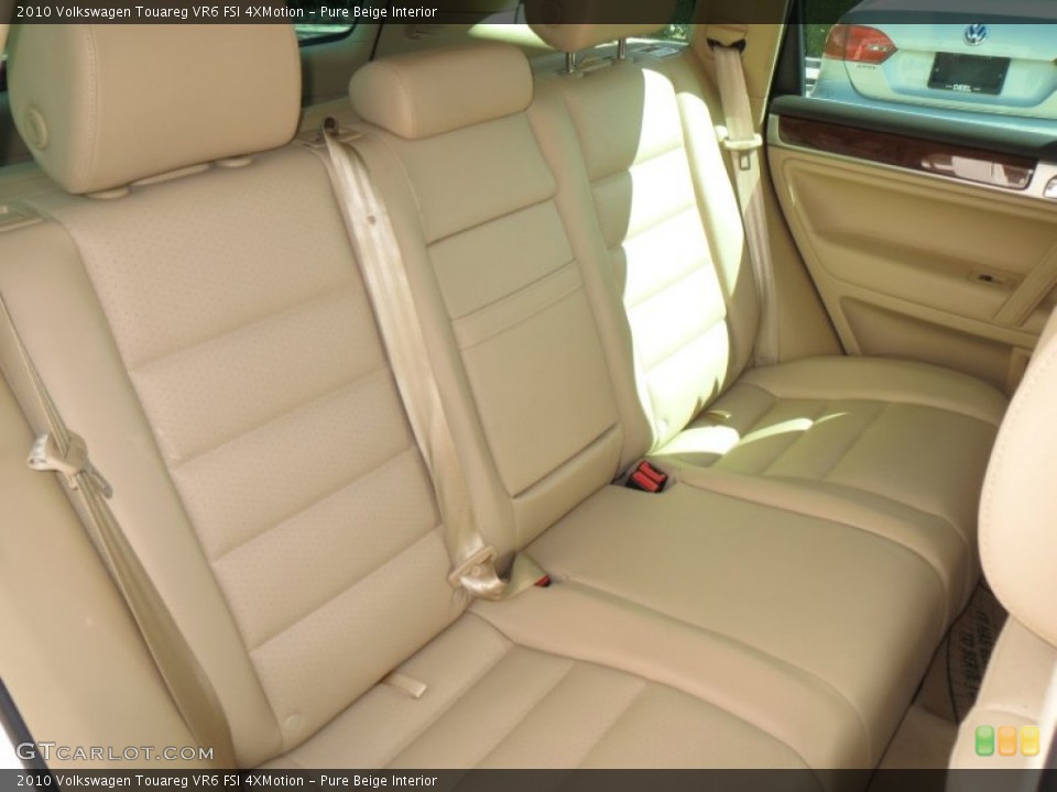 Pure Beige Interior Rear Seat for the 2010 Volkswagen Touareg VR6 FSI 4XMotion #77570991