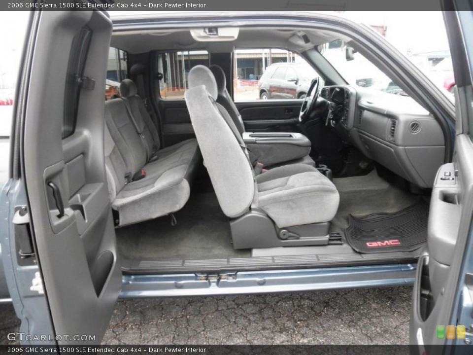 Dark Pewter Interior Photo for the 2006 GMC Sierra 1500 SLE Extended Cab 4x4 #77572623