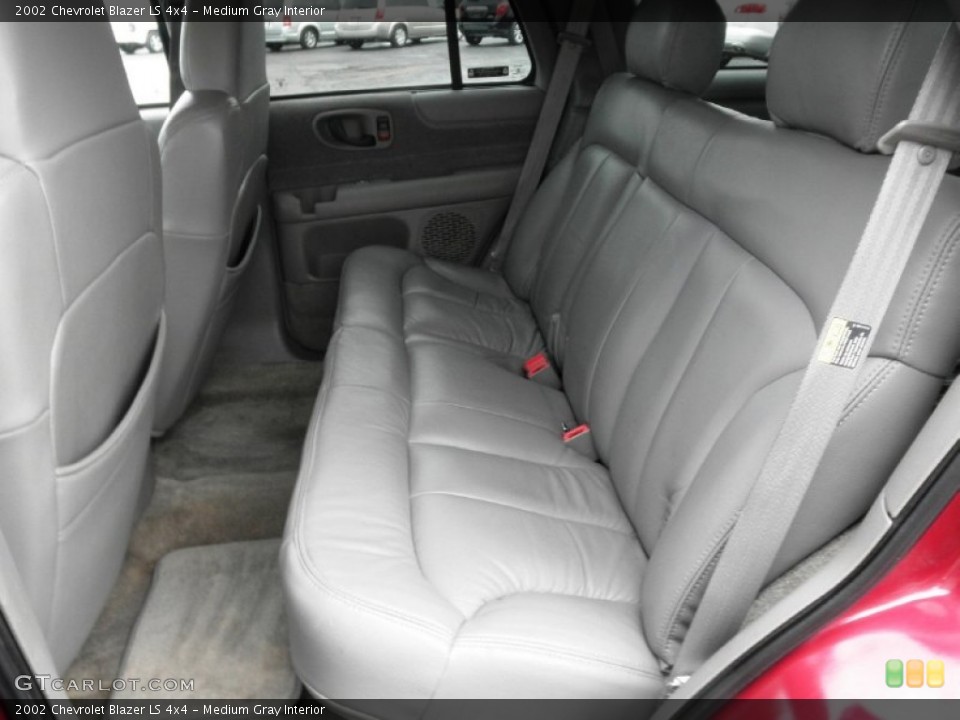 Medium Gray Interior Rear Seat for the 2002 Chevrolet Blazer LS 4x4 #77574380