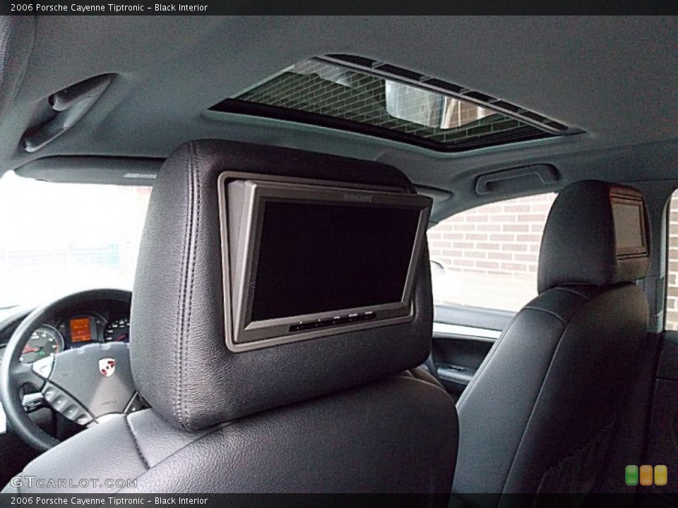 Black Interior Entertainment System for the 2006 Porsche Cayenne Tiptronic #77575971