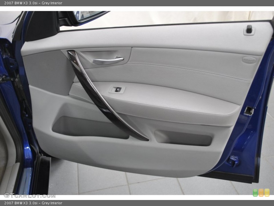 Grey Interior Door Panel for the 2007 BMW X3 3.0si #77577084