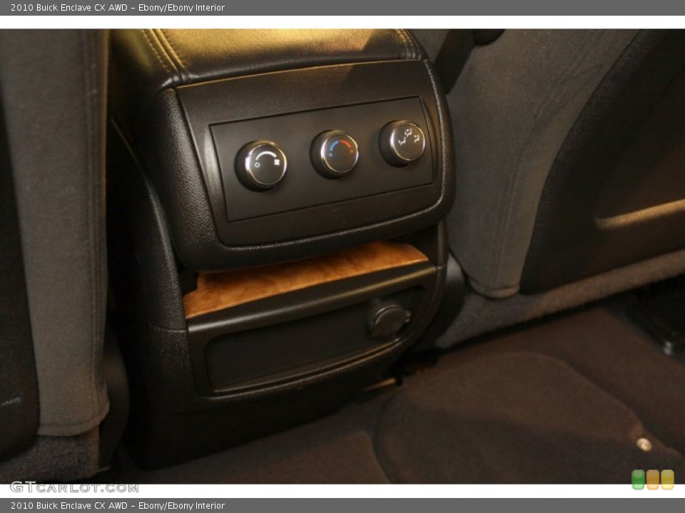 Ebony/Ebony Interior Controls for the 2010 Buick Enclave CX AWD #77580186