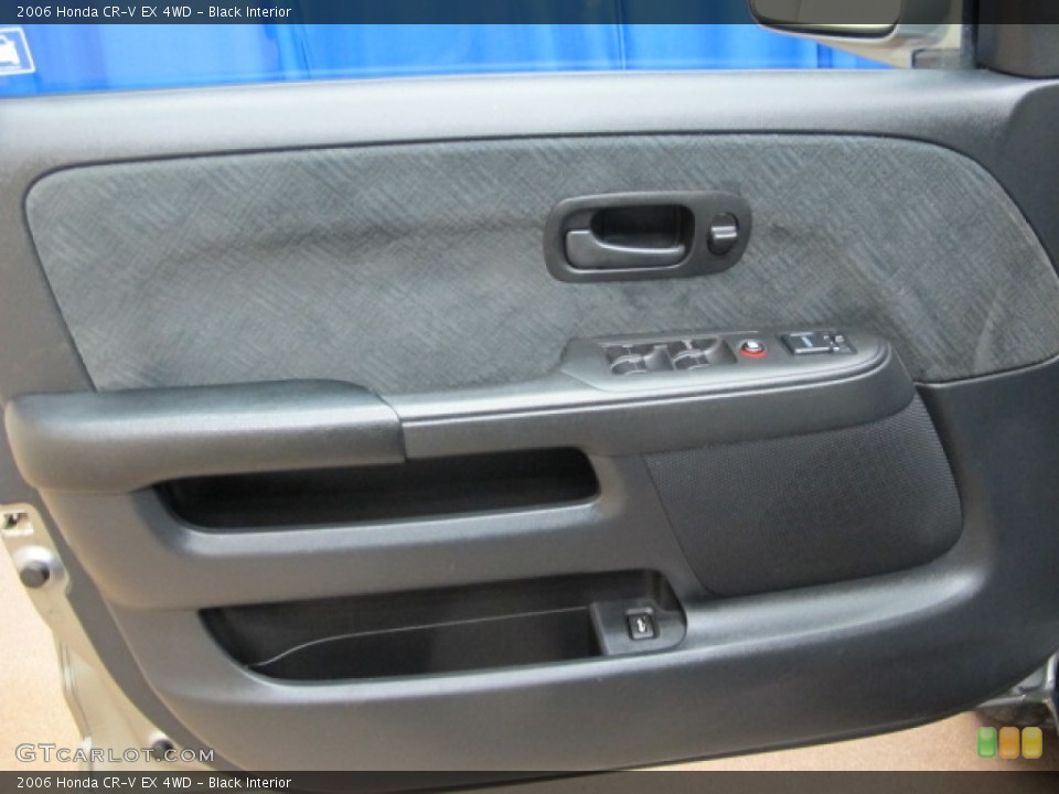 Black Interior Door Panel for the 2006 Honda CR-V EX 4WD #77582427