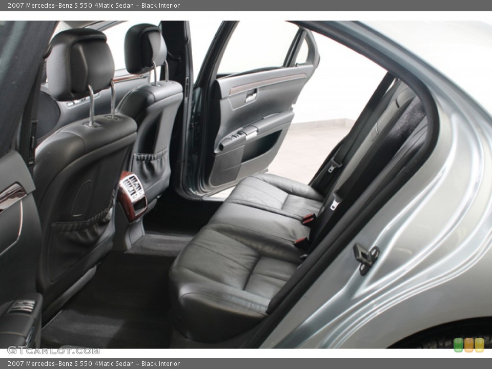 Black Interior Rear Seat for the 2007 Mercedes-Benz S 550 4Matic Sedan #77584728
