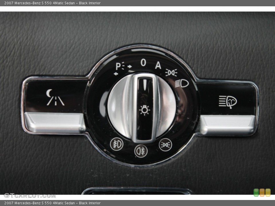 Black Interior Controls for the 2007 Mercedes-Benz S 550 4Matic Sedan #77584761