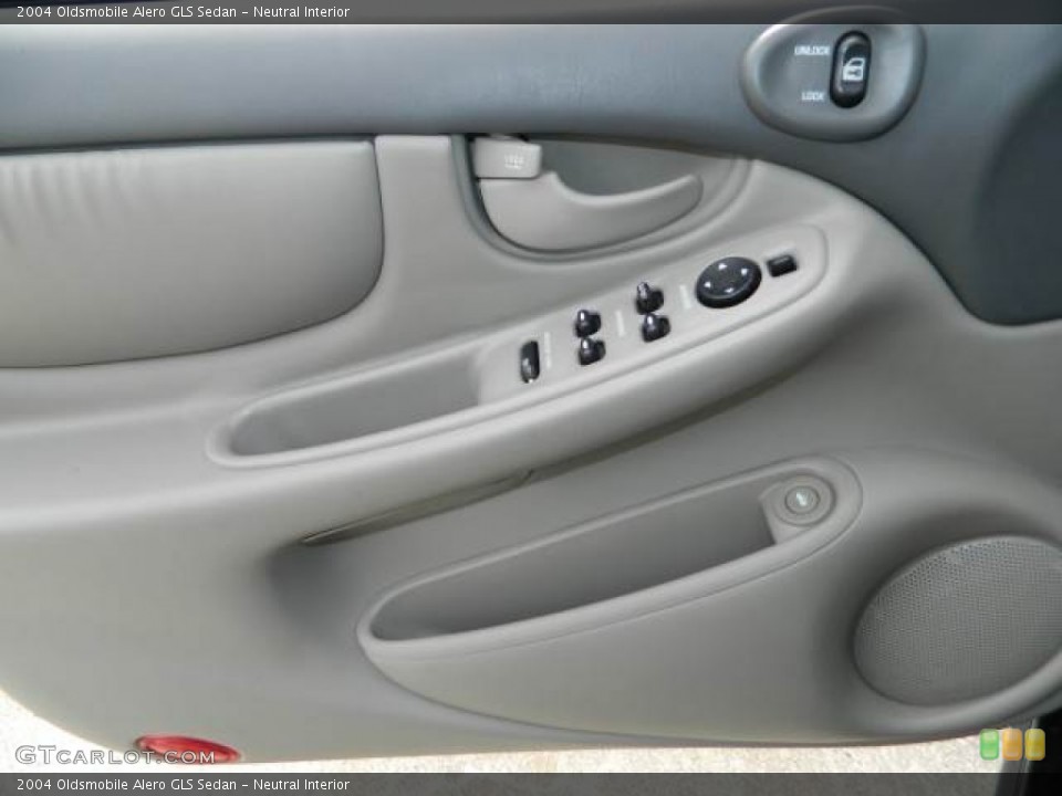Neutral Interior Door Panel for the 2004 Oldsmobile Alero GLS Sedan #77587440