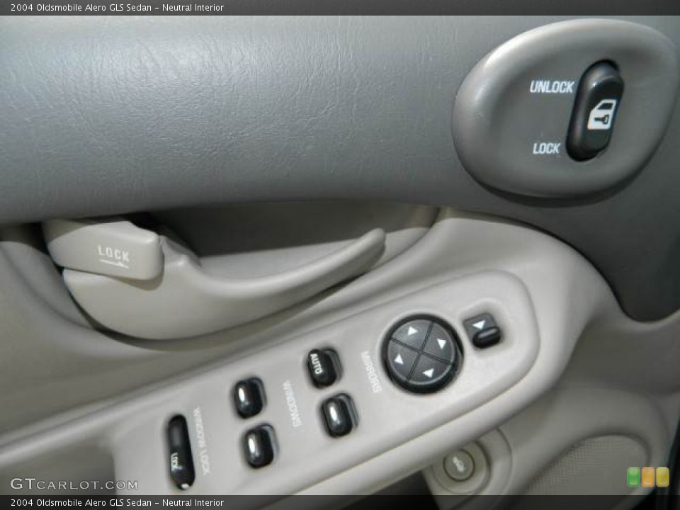 Neutral Interior Controls for the 2004 Oldsmobile Alero GLS Sedan #77587457