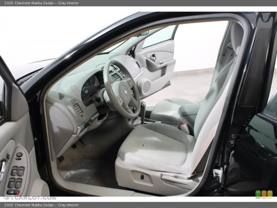 Gray Interior Front Seat for the 2005 Chevrolet Malibu Sedan #77588028